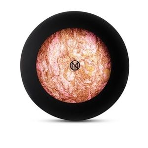 IL MAKIAGE mineral baked bronzer